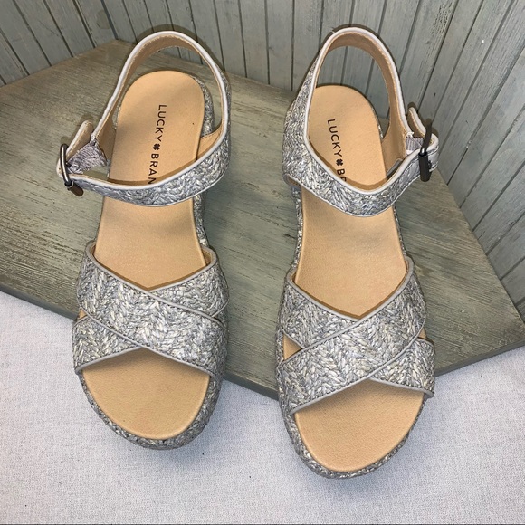 Lucky Brand Grey Platform Sandal w/Buckle Closure 6.5M/37 - Picture 3 of 9